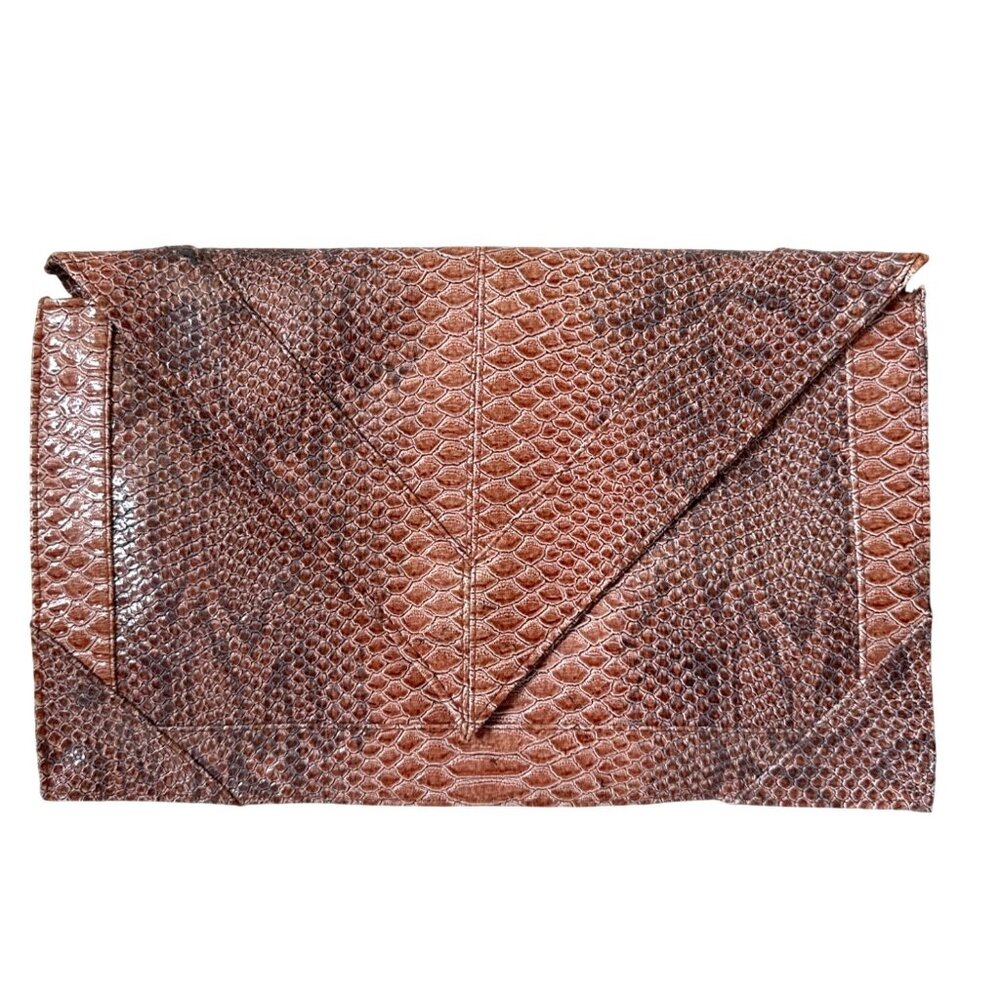 Vintage-Style Brown Faux Snakeskin Envelope Clutch Purse With‎ Magnetic Closure